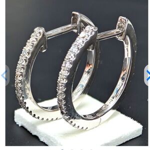 14k White Gold (1.87g) Natural Diamond (0.16ct) Huggie Earrings